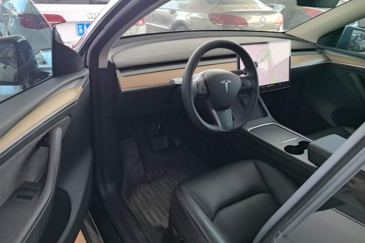 Used Tesla Model Y 2021 Standard Range Rear-Wheel Drive Version Driver Seat