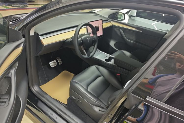 Used Tesla Model Y 2021 Performance High-Performance All-Wheel-Drive Version Driver Seat