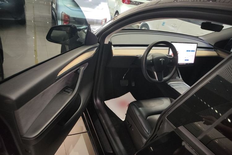 Used Tesla Model Y 2021 Standard Range Rear-Wheel Drive Version Driver Seat