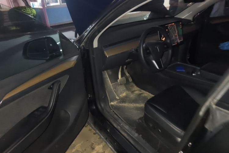 Used Tesla Model Y 2021 Standard Range Rear-Wheel Drive Version Driver Seat