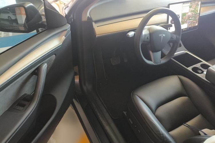 Used Tesla Model Y 2021 Standard Range Rear-Wheel Drive Version Driver Seat