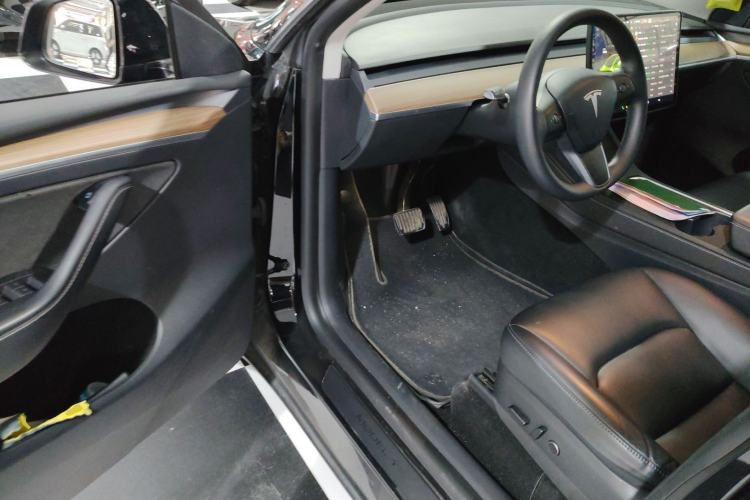 Used Tesla Model Y 2021 Standard Range Rear-Wheel Drive Version Driver Seat