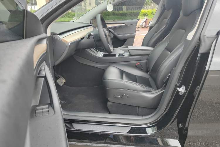 Used Tesla Model Y 2021 Standard Range Rear-Wheel Drive Version Driver Seat