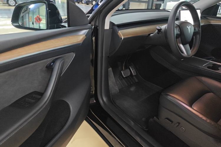 Used Tesla Model Y 2021 Standard Range Rear-Wheel Drive Version Driver Seat