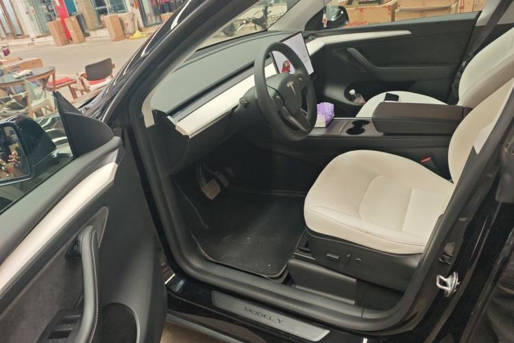 Used Tesla Model Y 2021 Standard Range Rear-Wheel Drive Version Driver Seat