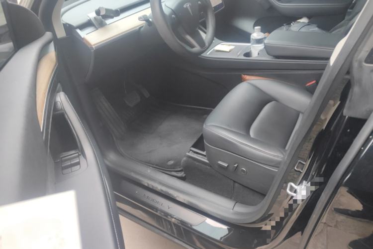 Used Tesla Model Y 2021 Standard Range Rear-Wheel Drive Version Driver Seat