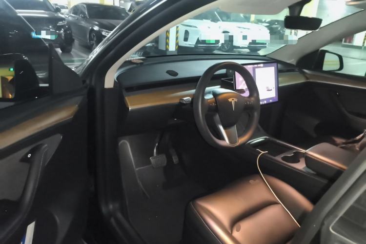 Used Tesla Model Y 2021 Standard Range Rear-Wheel Drive Version Driver Seat
