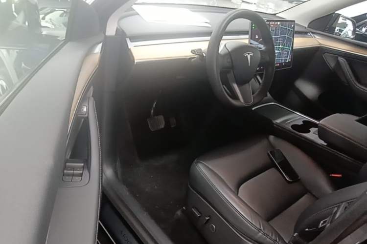 Used Tesla Model Y 2021 Standard Range Rear-Wheel Drive Version Driver Seat