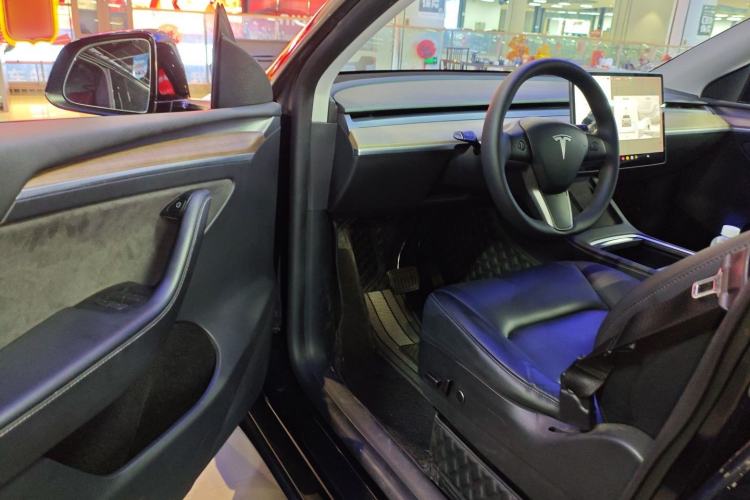 Used Tesla Model Y 2021 Standard Range Rear-Wheel Drive Version Driver Seat