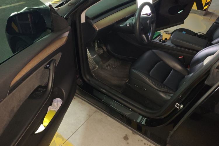 Used Tesla Model Y 2021 Standard Range Rear-Wheel Drive Version Driver Seat