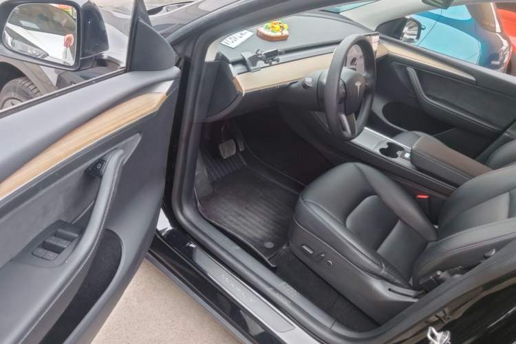 Used Tesla Model Y 2021 Standard Range Rear-Wheel Drive Version Driver Seat