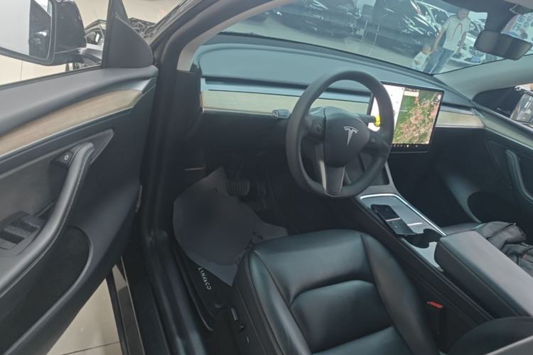 Used Tesla Model Y 2021 Standard Range Rear-Wheel Drive Version Driver Seat