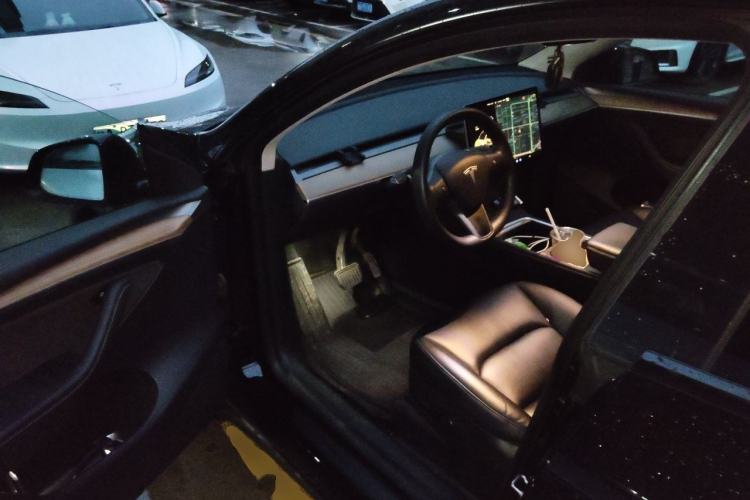 Used Tesla Model Y 2021 Standard Range Rear-Wheel Drive Version Driver Seat