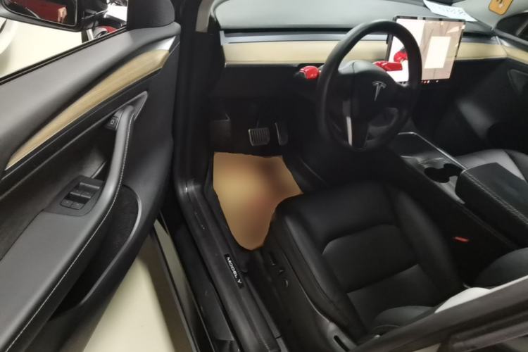 Used Tesla Model Y 2021 Long-Range All-Wheel-Drive Version 3D7 Driver Seat