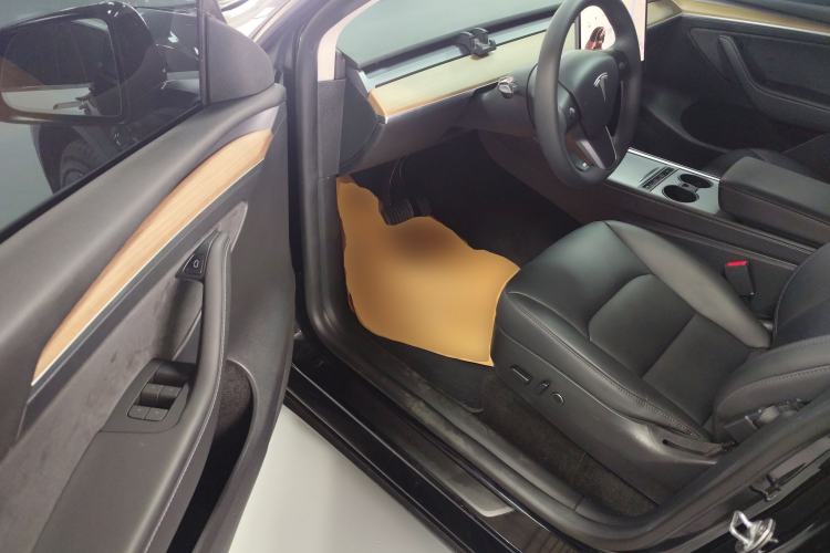 Used Tesla Model Y 2021 Standard Range Rear-Wheel Drive Version Driver Seat