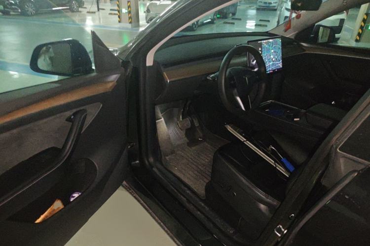 Used Tesla Model Y 2021 Standard Range Rear-Wheel Drive Version Driver Seat