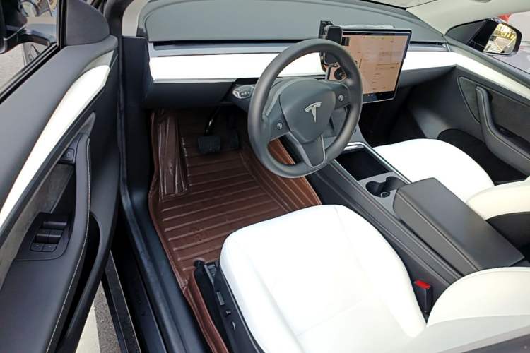 Used Tesla Model Y 2021 Standard Range Rear-Wheel Drive Version Driver Seat