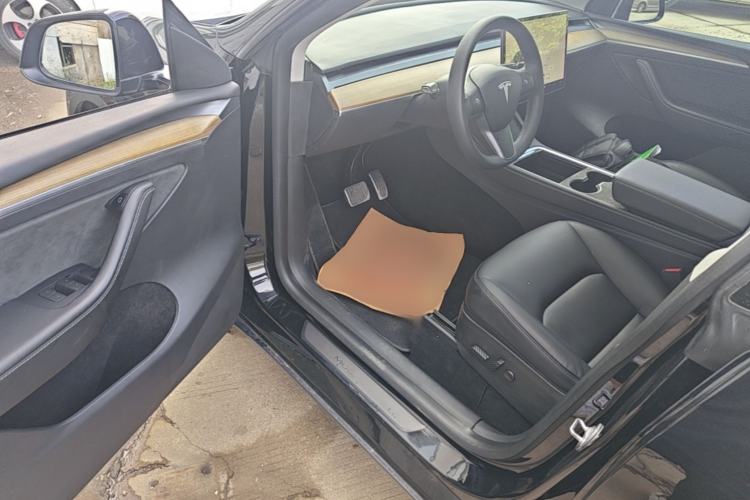Used Tesla Model Y 2021 Standard Range Rear-Wheel Drive Version Driver Seat