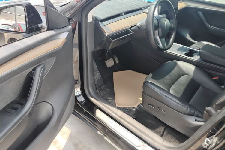 Used Tesla Model Y 2021 Standard Range Rear-Wheel Drive Version Driver Seat