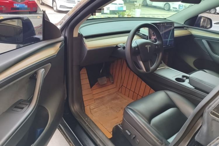 Used Tesla Model Y 2021 Standard Range Rear-Wheel Drive Version Driver Seat