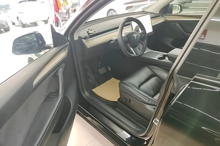 Used Tesla Model Y 2021 Standard Range Rear-Wheel Drive Version Driver Seat