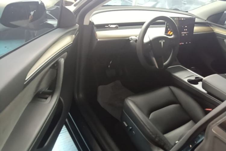 Used Tesla Model Y 2021 Standard Range Rear-Wheel Drive Version Driver Seat