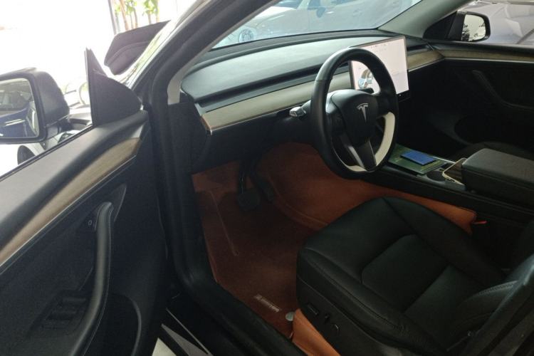 Used Tesla Model Y 2021 Standard Range Rear-Wheel Drive Version Driver Seat