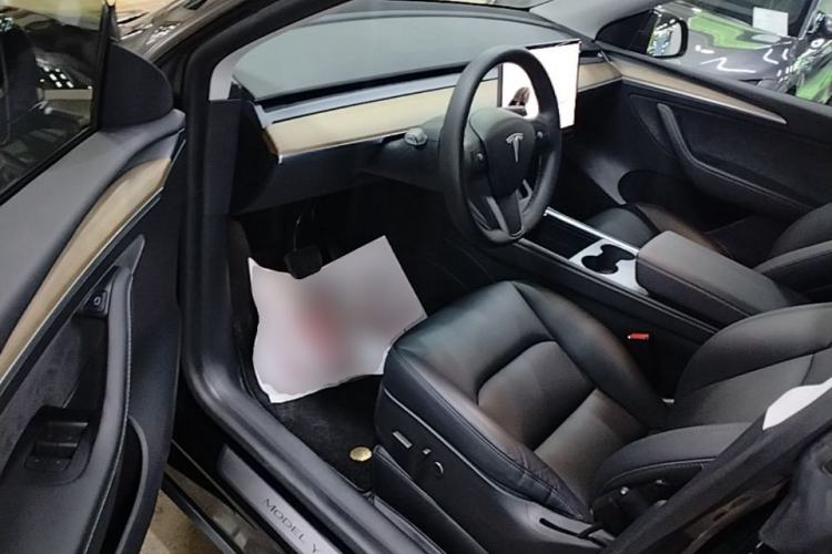 Used Tesla Model Y 2021 Standard Range Rear-Wheel Drive Version Driver Seat