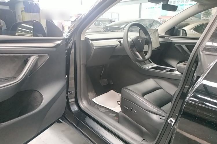 Used Tesla Model Y 2021 Standard Range Rear-Wheel Drive Version Driver Seat