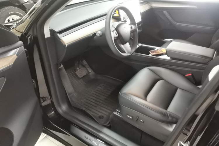 Used Tesla Model Y 2021 Long-Range All-Wheel-Drive Version 3D7 Driver Seat