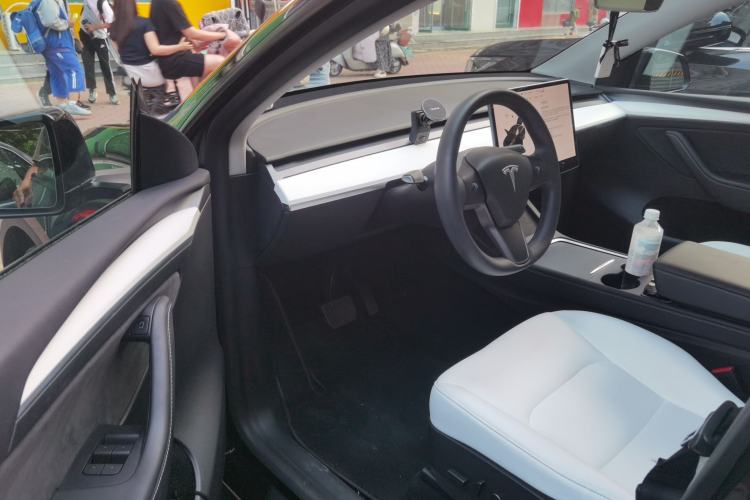 Used Tesla Model Y 2021 Standard Range Rear-Wheel Drive Version Driver Seat