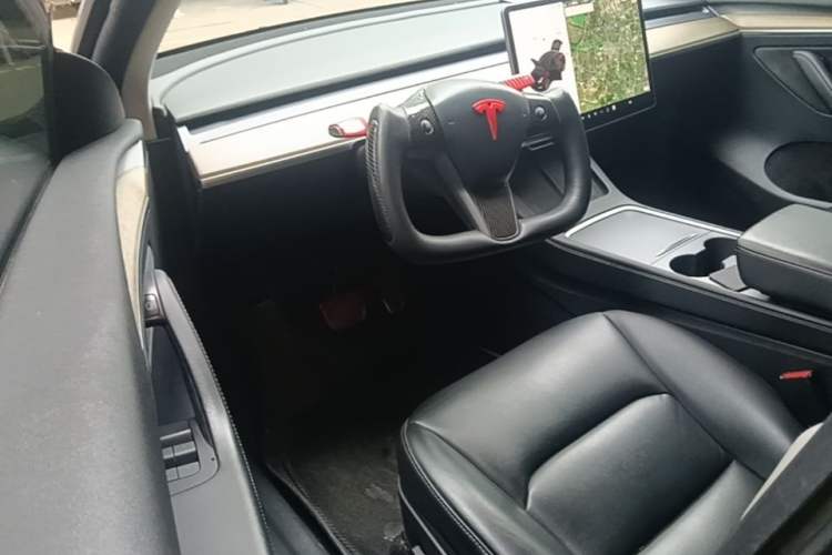 Used Tesla Model Y 2021 Standard Range Rear-Wheel Drive Version Driver Seat