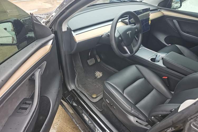 Used Tesla Model Y 2021 Standard Range Rear-Wheel Drive Version Driver Seat