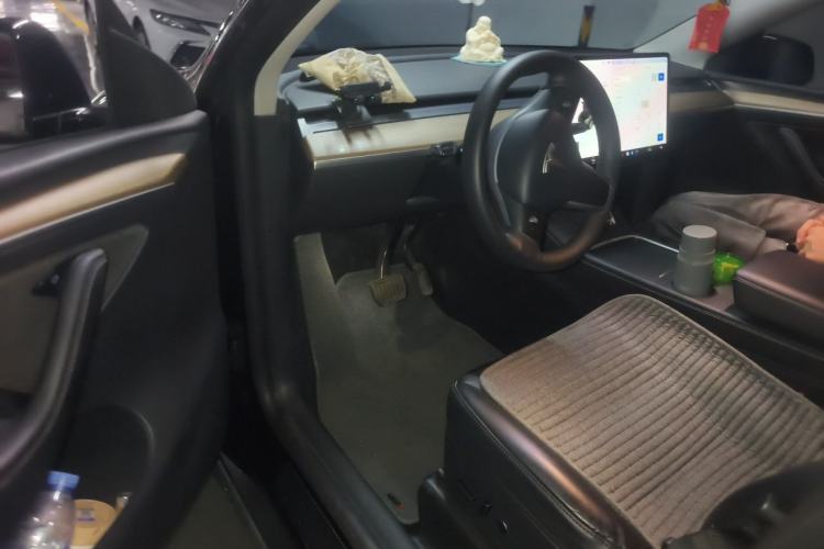 Used Tesla Model Y 2021 Standard Range Rear-Wheel Drive Version Driver Seat
