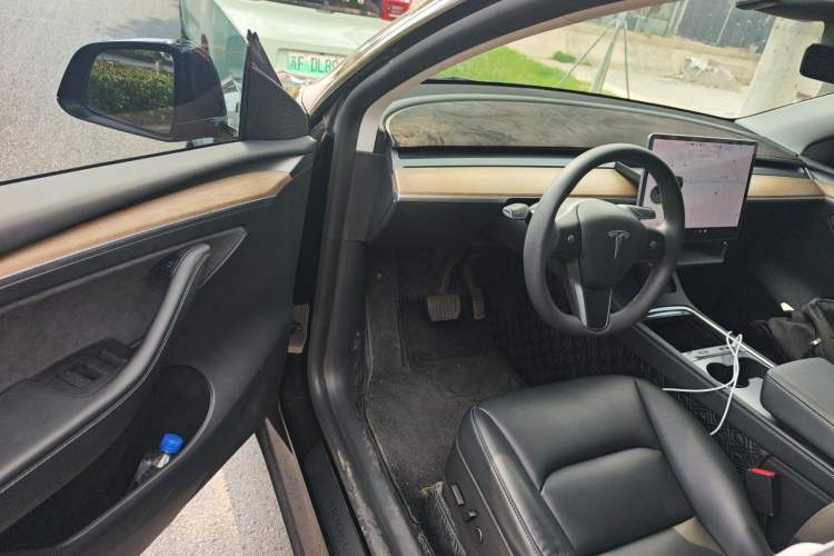 Used Tesla Model Y 2021 Standard Range Rear-Wheel Drive Version Driver Seat