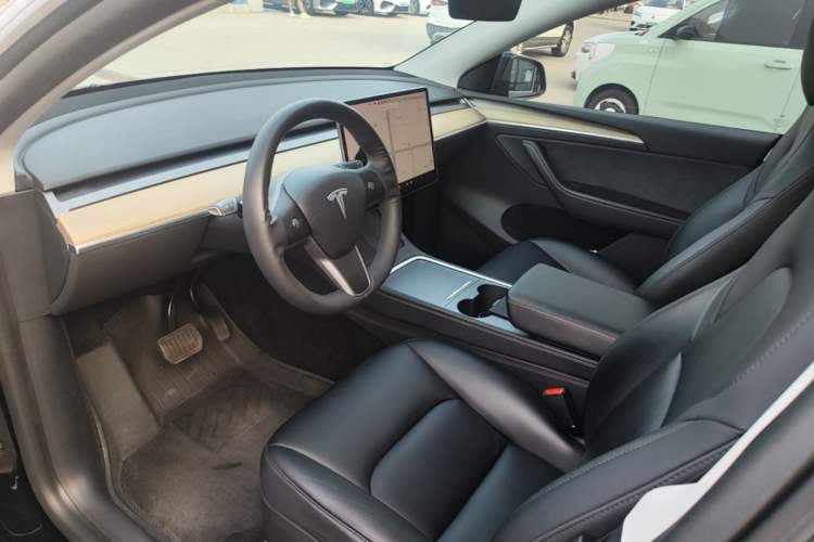 Used Tesla Model Y 2021 Standard Range Rear-Wheel Drive Version Driver Seat