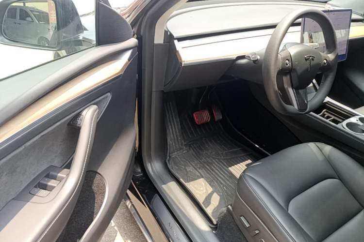 Used Tesla Model Y 2021 Long-Range All-Wheel-Drive Version 3D7 Driver Seat