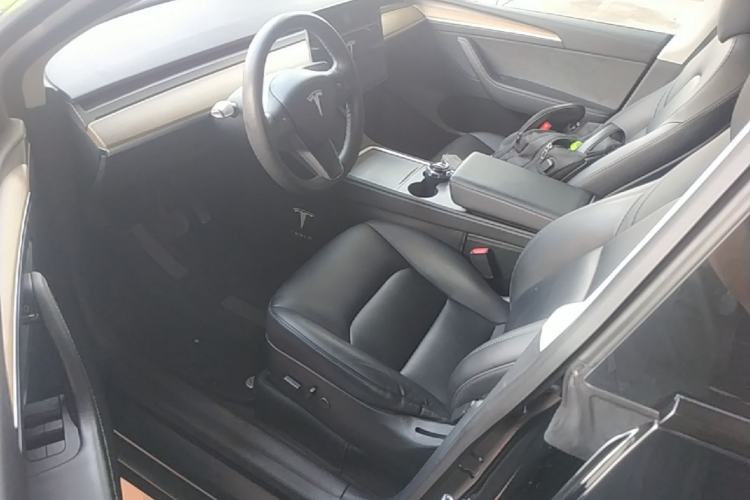 Used Tesla Model Y 2021 Standard Range Rear-Wheel Drive Version Driver Seat