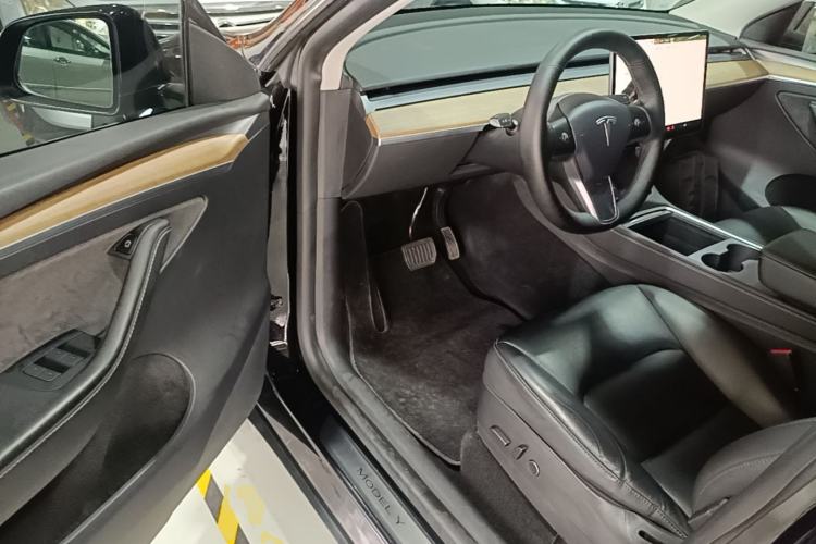 Used Tesla Model Y 2021 Standard Range Rear-Wheel Drive Version Driver Seat