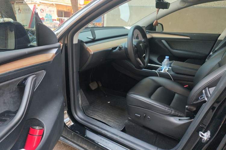 Used Tesla Model Y 2021 Standard Range Rear-Wheel Drive Version Driver Seat