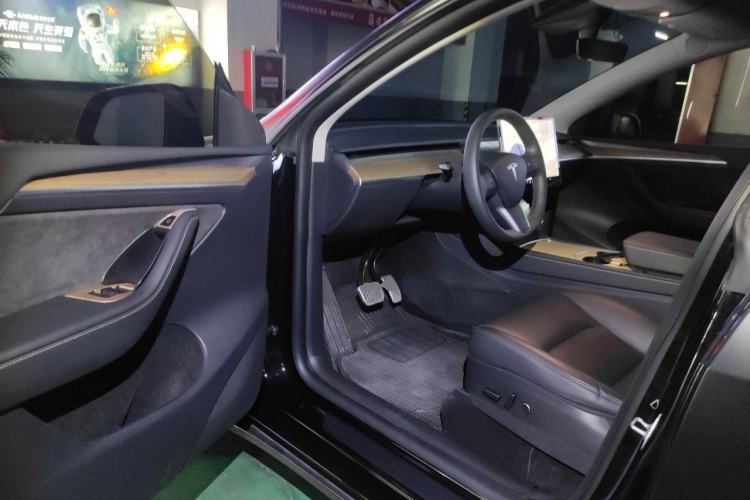 Used Tesla Model Y 2021 Standard Range Rear-Wheel Drive Version Driver Seat