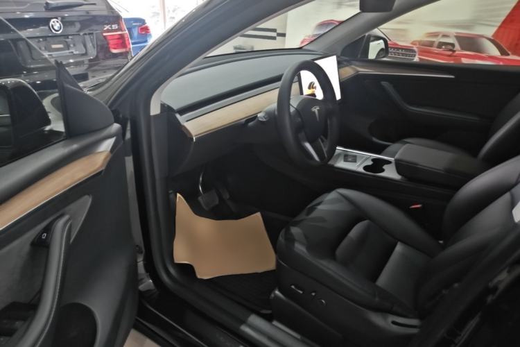 Used Tesla Model Y 2021 Standard Range Rear-Wheel Drive Version Driver Seat