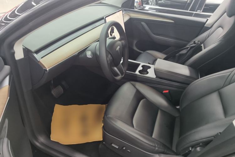 Used Tesla Model Y 2021 Long-Range All-Wheel-Drive Version Driver Seat