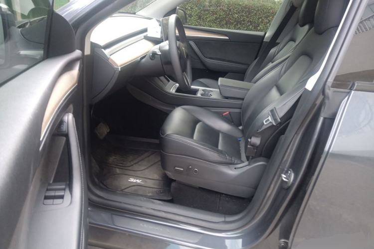 Used Tesla Model Y 2021 Standard Range Rear-Wheel Drive Version Driver Seat