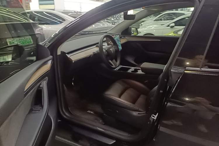 Used Tesla Model Y 2021 Standard Range Rear-Wheel Drive Version Driver Seat