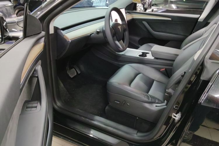 Used Tesla Model Y 2021 Standard Range Rear-Wheel Drive Version Driver Seat