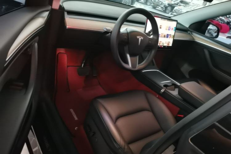 Used Tesla Model Y 2021 Standard Range Rear-Wheel Drive Version Driver Seat