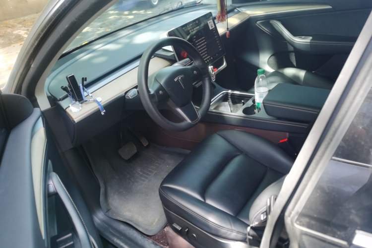 Used Tesla Model Y 2021 Long-Range All-Wheel-Drive Version 3D7 Driver Seat