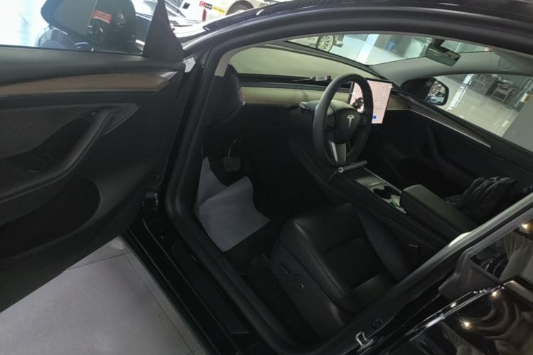 Used Tesla Model Y 2021 Long-Range All-Wheel-Drive Version 3D7 Driver Seat