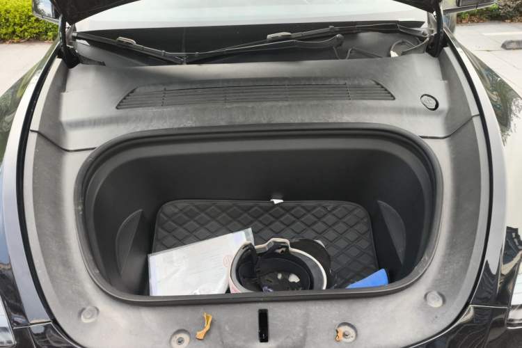 Used Tesla Model Y 2021 Standard Range Rear-Wheel Drive Version Engine Bay